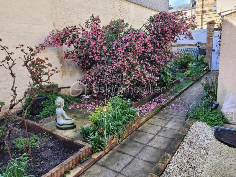 Maison - 96 m² - 4 pièces