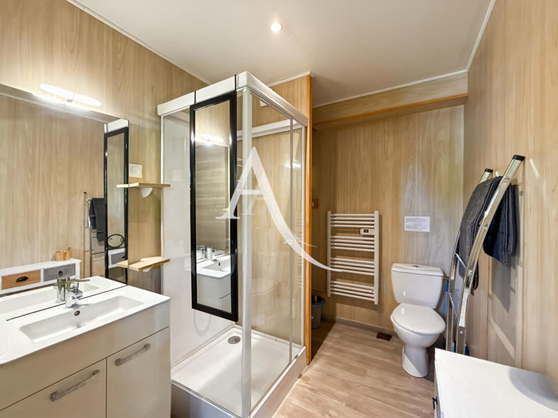 Maison - 201 m² - 5 pièces