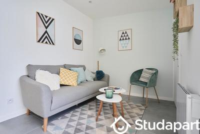 Chambre - 12 m² - 1 pièce