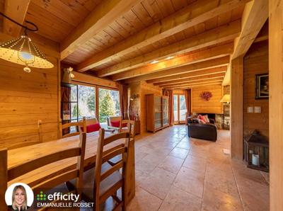 Maison - 170 m² - 7 pièces