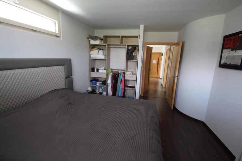 Villa - 184 m² - 6 pièces