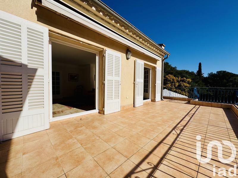 Maison - 350 m² - 8 pièces