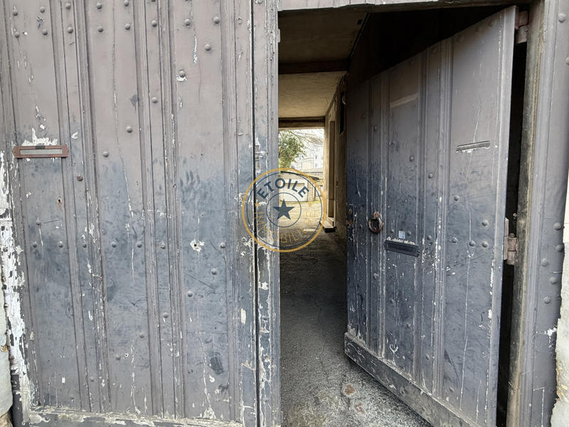 Parking / Garage - 14 m²