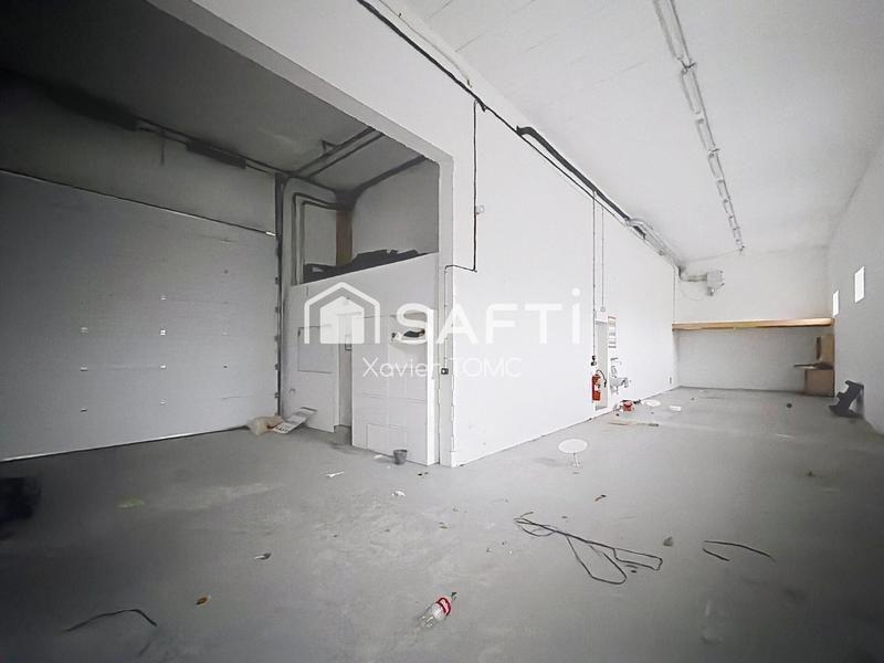 Local commercial - 284 m² - 11 pièces