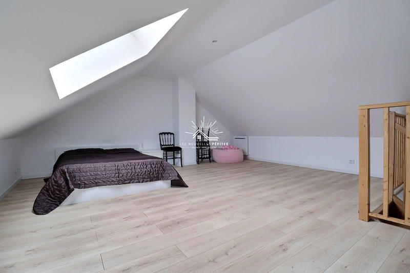 Maison - 92 m² - 5 pièces