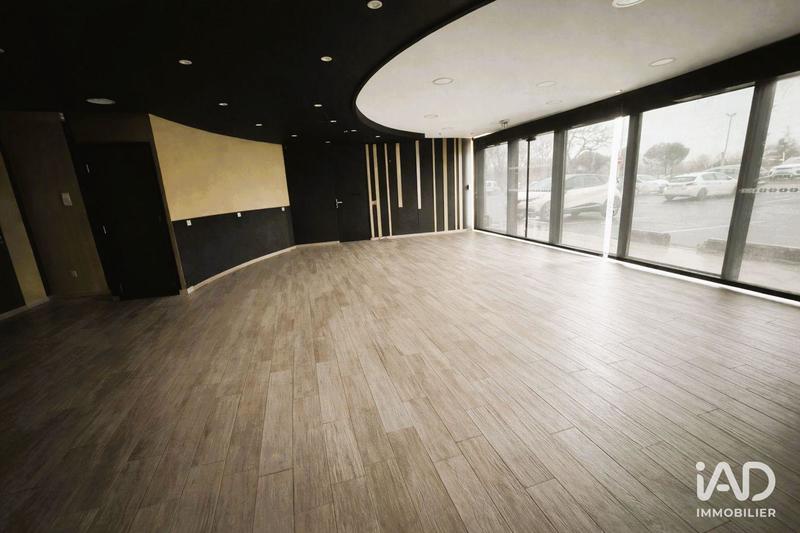 Local commercial - 144 m²