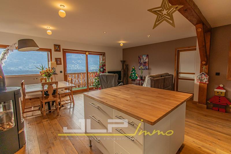 Appartement - 106 m² - 4 pièces