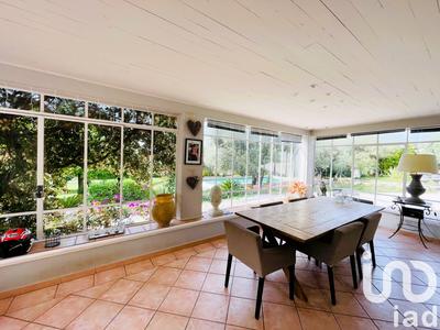 Maison - 196 m² - 7 pièces