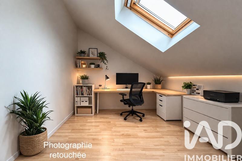 Maison - 94 m² - 6 pièces