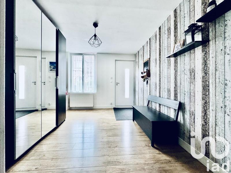 Maison - 104 m² - 5 pièces