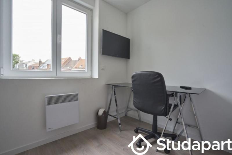 Chambre - 12 m² - 1 pièce