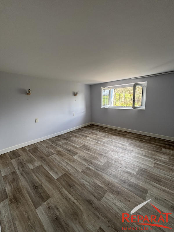 Maison - 80 m² - 5 pièces