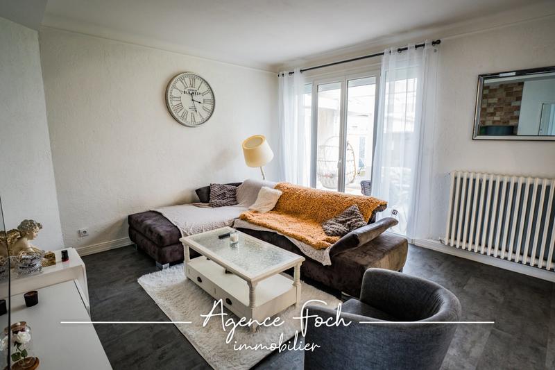 Maison traditionnelle - 133 m² - 6 pièces