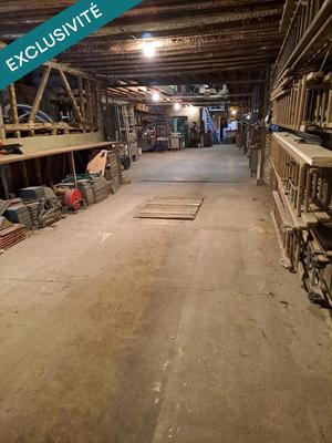 Maison - 248 m² - 2 pièces