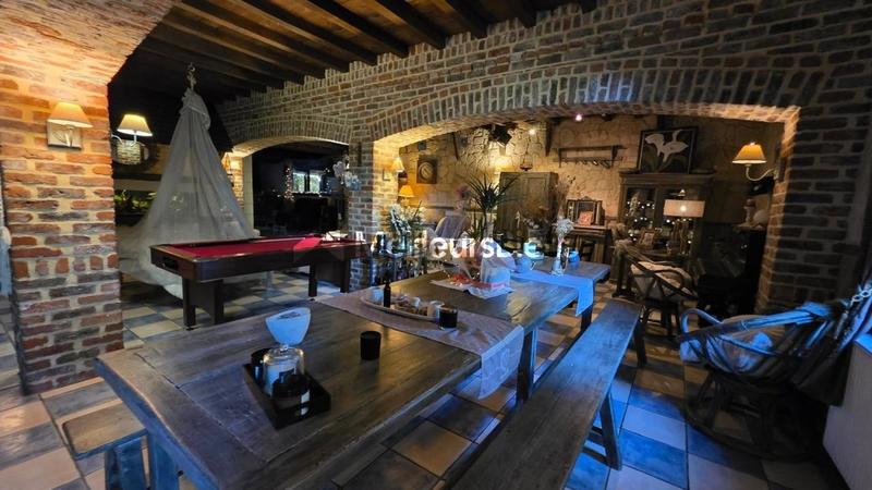 Maison de campagne - 330 m² - 10 pièces