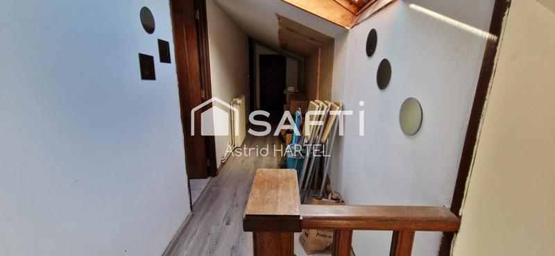 Maison - 210 m² - 6 pièces