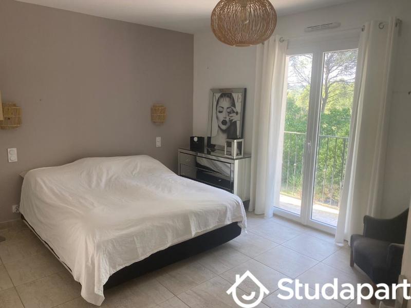 Chambre - 16 m² - 1 pièce