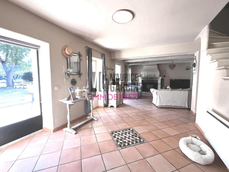 Maison - 220 m² - 7 pièces