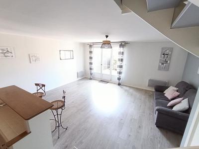 Maison - 96 m² - 6 pièces