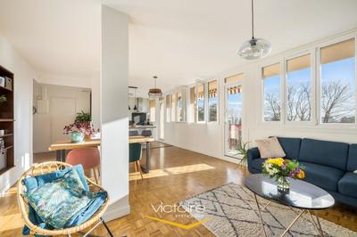 Appartement - 83 m² - 4 pièces