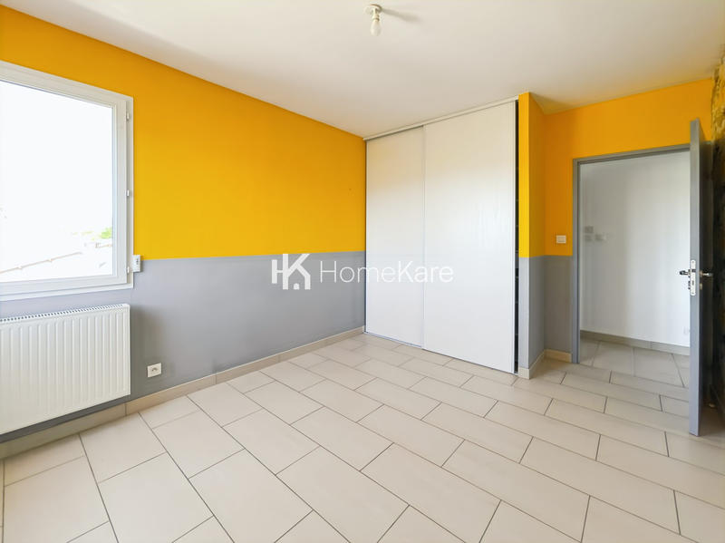 Maison - 230 m² - 7 pièces