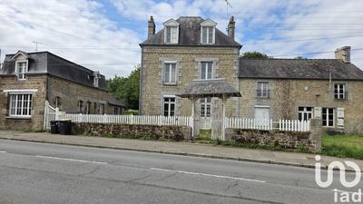 Maison - 285 m² - 5 pièces