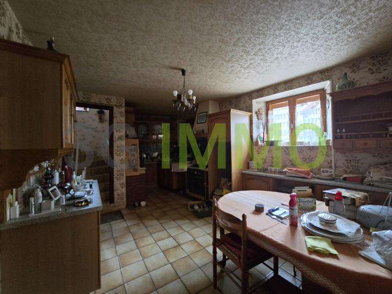 Maison - 150 m² - 8 pièces