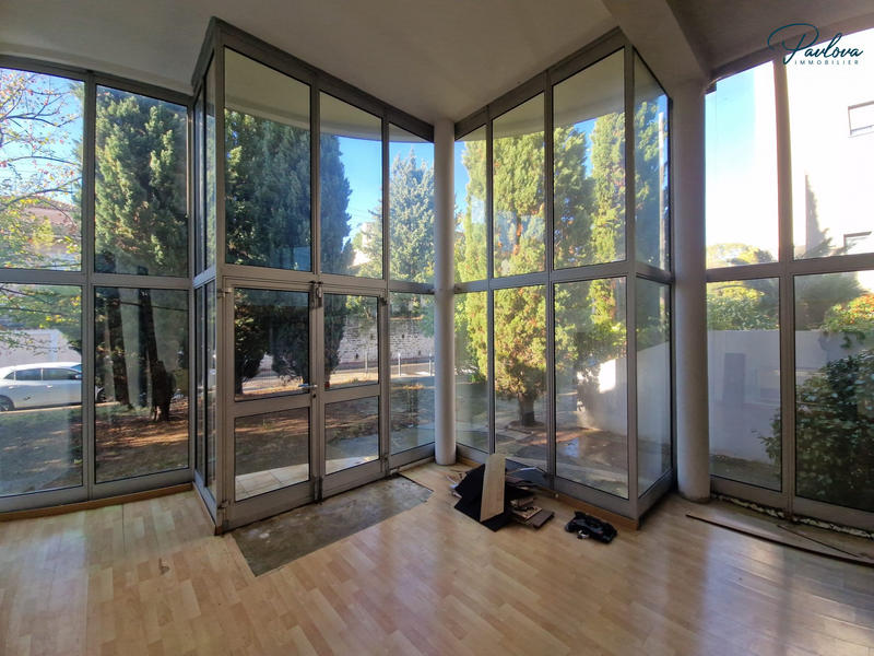 Local commercial - 102 m² - 5 pièces