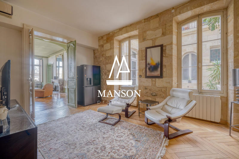 Duplex - 393 m² - 10 pièces