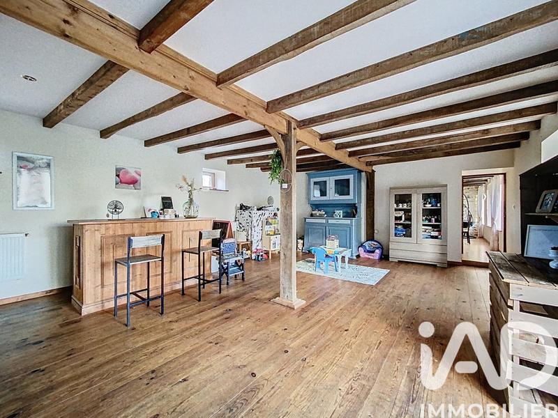 Maison - 205 m² - 5 pièces