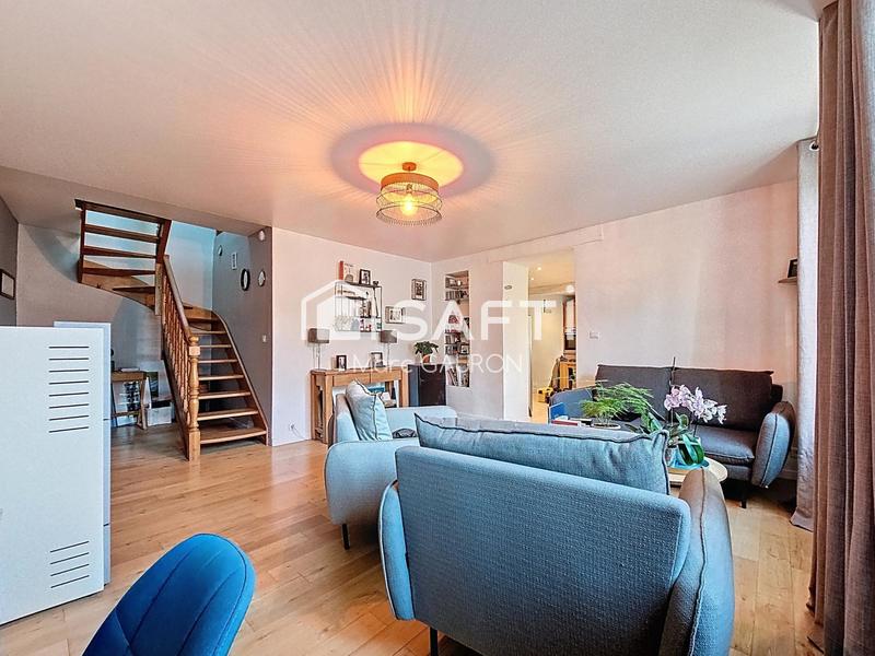 Maison - 202 m² - 8 pièces