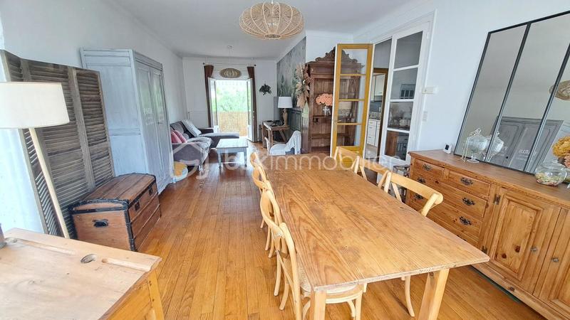 Maison - 175 m² - 8 pièces