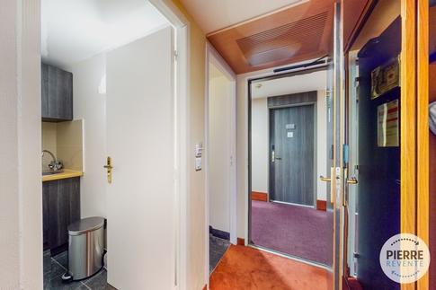 Studio - 49 m² - 1 pièce