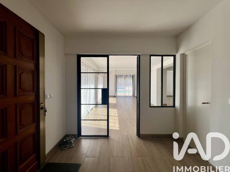 Maison - 162 m² - 9 pièces