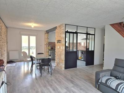 Maison - 102 m² - 7 pièces