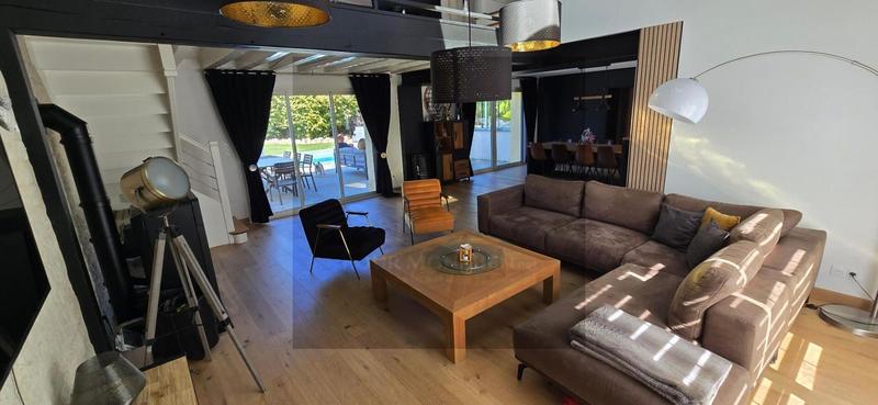 Maison ancienne - 180 m² - 6 pièces