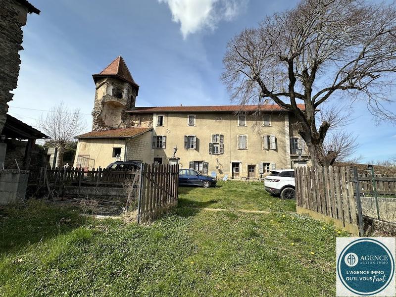 Maison - 297 m² - 11 pièces