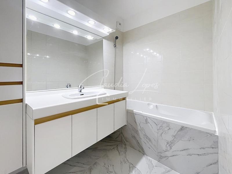 Appartement - 106 m² - 5 pièces