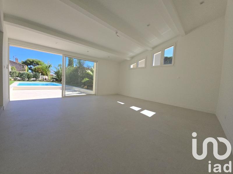 Maison - 200 m² - 6 pièces