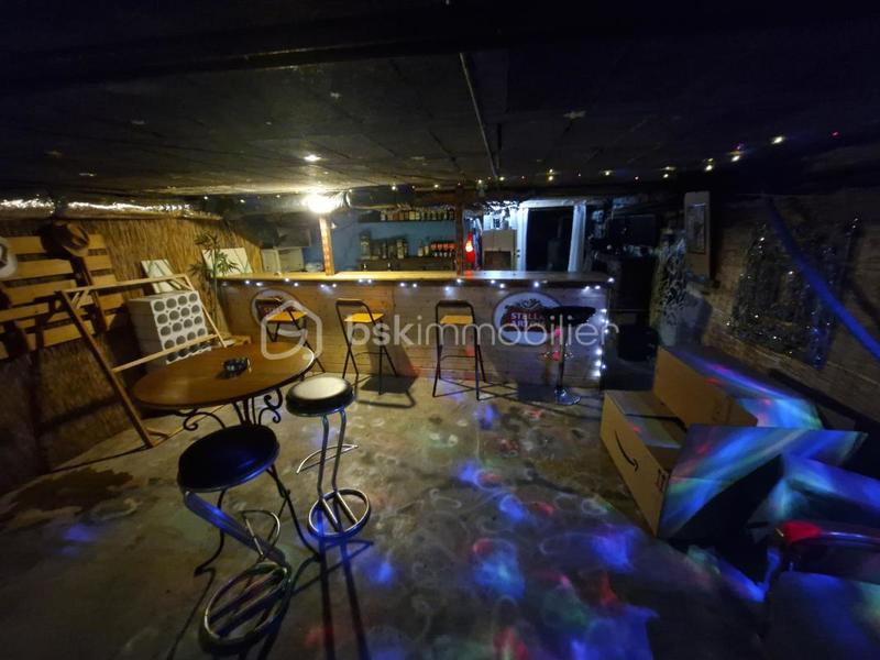 Maison traditionnelle - 170 m² - 6 pièces