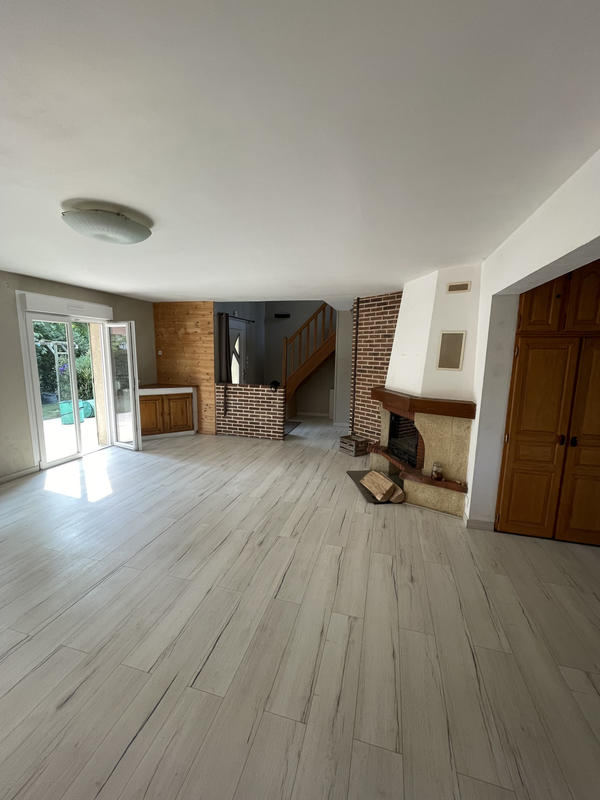 Maison - 182 m² - 7 pièces