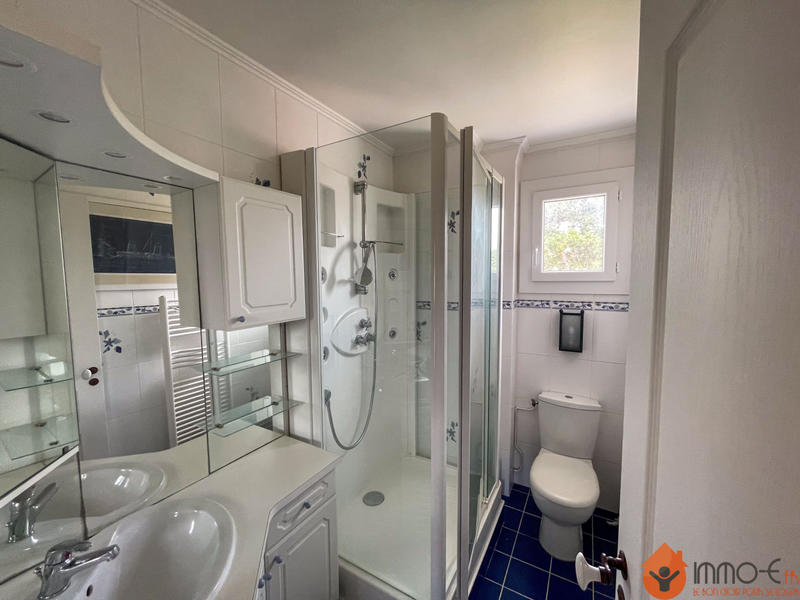 Maison - 295 m² - 9 pièces