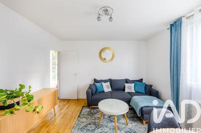 Maison - 90 m² - 6 pièces