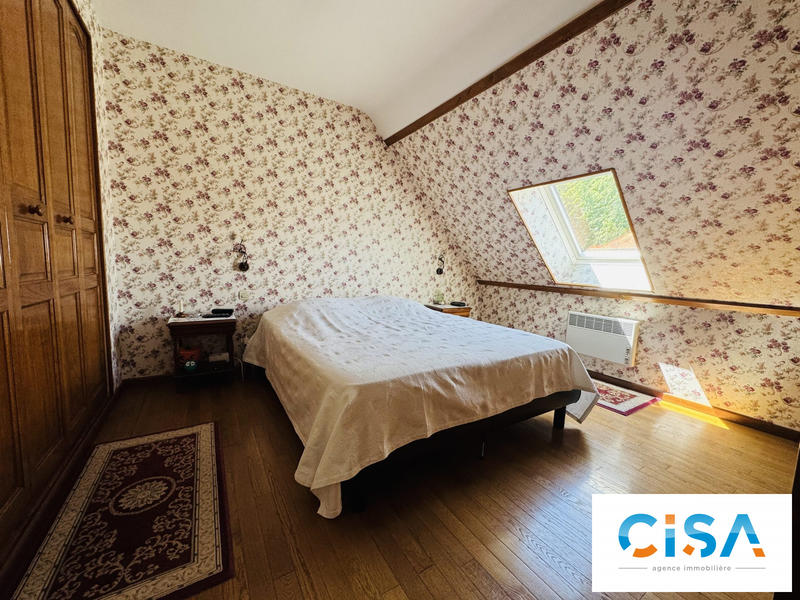 Maison traditionnelle - 156 m² - 6 pièces