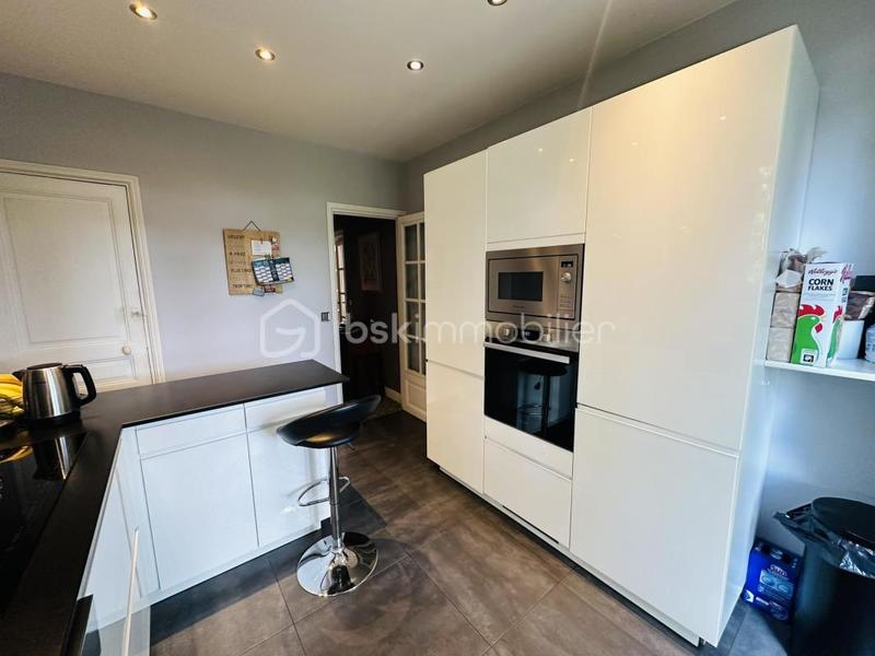 Propriété - 148 m² - 7 pièces