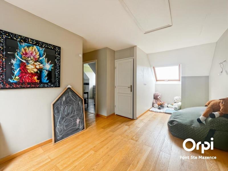 Maison - 186 m² - 6 pièces