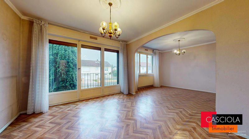 Maison - 75 m² - 5 pièces