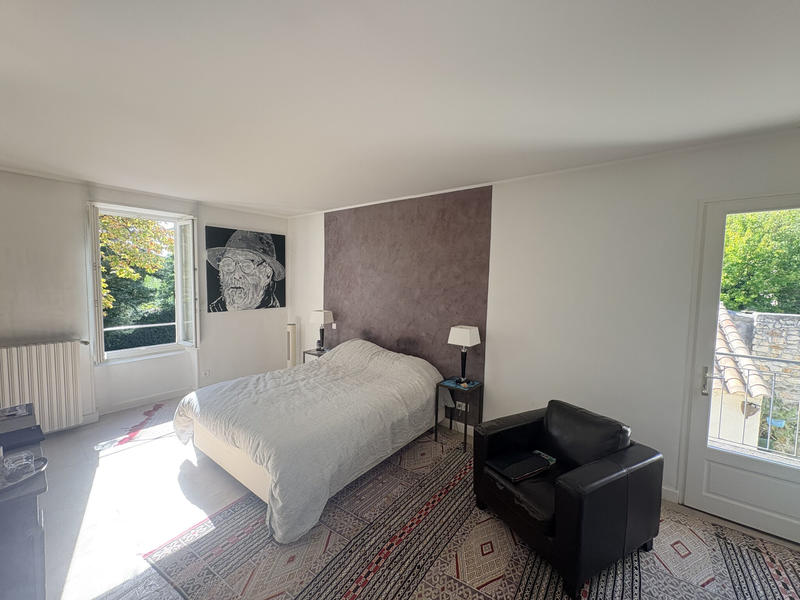 Maison - 320 m² - 8 pièces