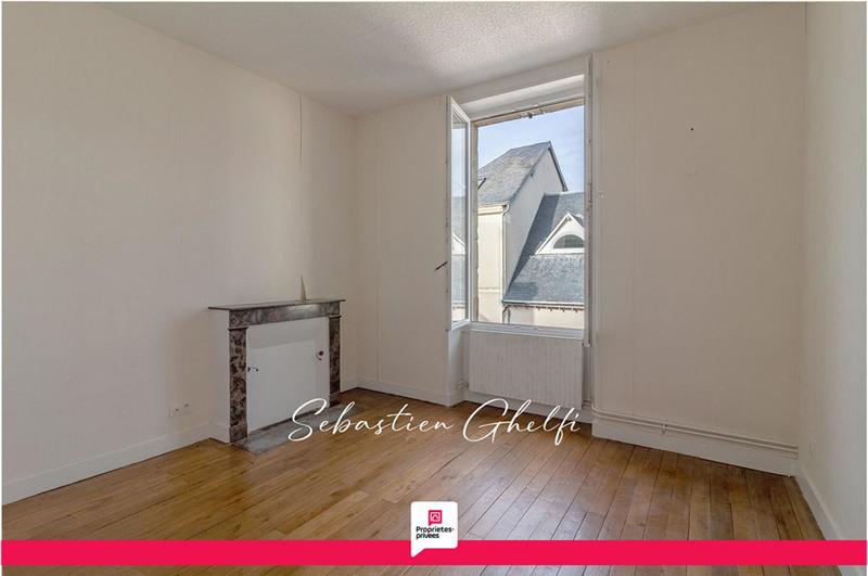 Maison - 572 m² - 7 pièces