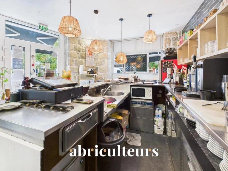 Fonds de commerce - Local commercial - 82 m²